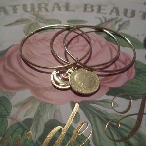 Bellezza Jewelry - Italian Lira Coin Bracelet Bellezza Jewelry - Italian Lira Coin Bracelet
